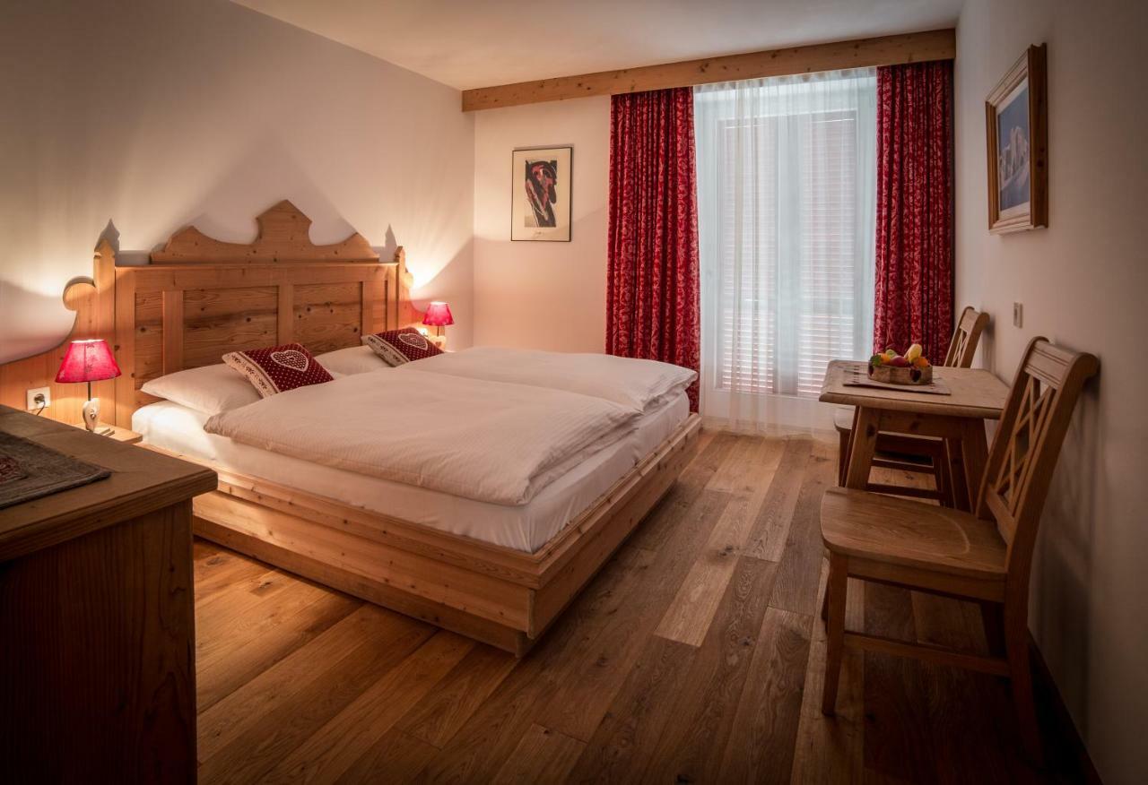 Sapelza Appartementhaus Dobbiaco Kültér fotó